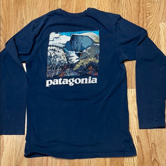 Patagonia Tops - Patagonia long sleeve shirt size S good condition